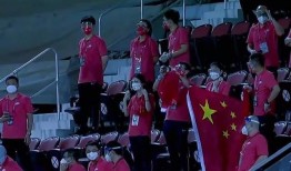记者爆料中国队视频,中国队幕后精彩瞬间